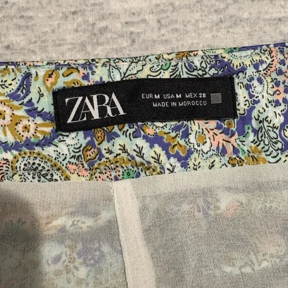 Zara Ruched Floral Mini Skirt Ruffle Hem Y2K Cottagecore Size M - Picture 3 of 7